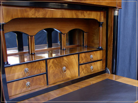 Antik-M&ouml;bel Kirschbaumm&ouml;bel